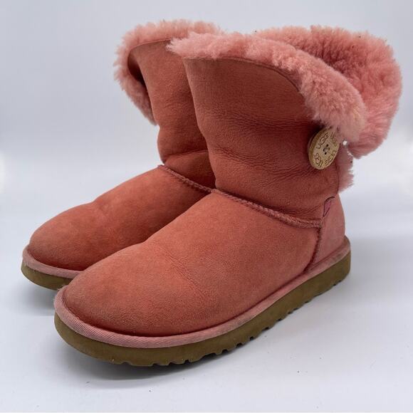 UGG Bailey with Button Pink Booties. Size 7. In good used condition! - Picture 1 of 9